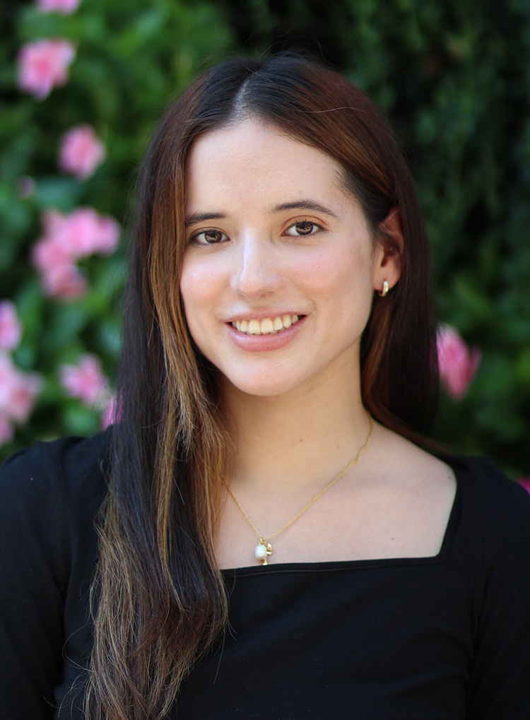 Ana Rivadeneira profile image