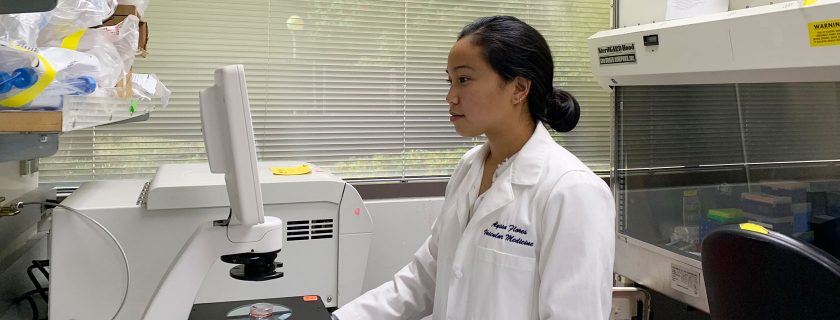 Alyssa Flores ’20 in a lab at Stanford Medical School.